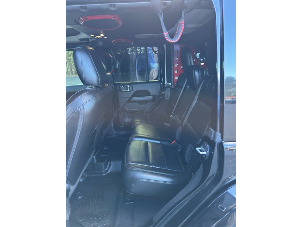 2020 Jeep Wrangler Sahara Altitude