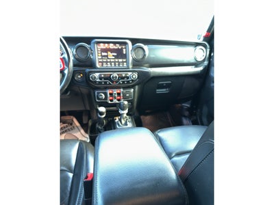 2020 Jeep Wrangler Sahara Altitude