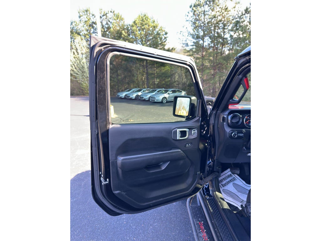 2020 Jeep Wrangler Sahara Altitude