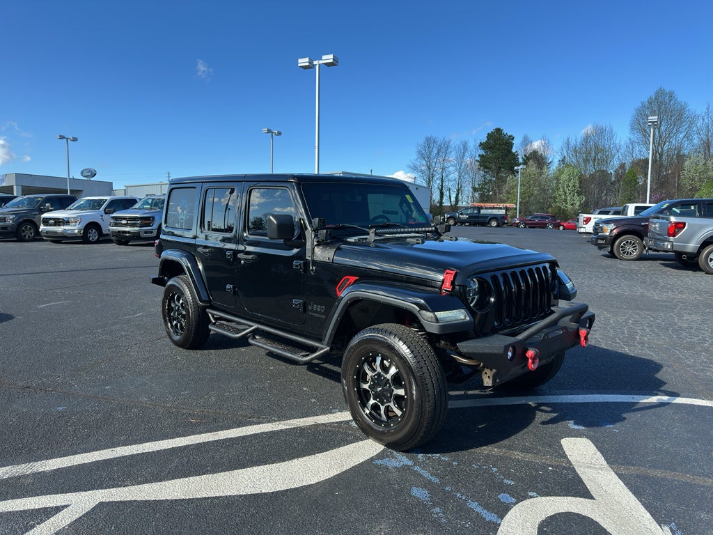 2020 Jeep Wrangler Sahara Altitude