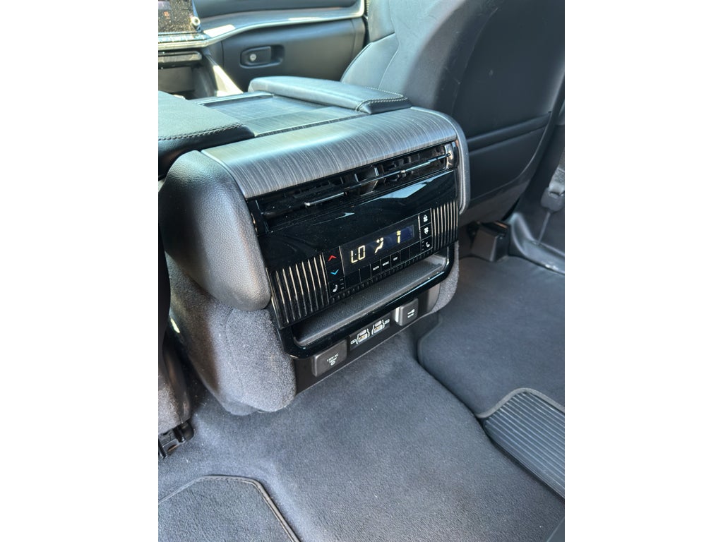 2024 Jeep Wagoneer L Series III