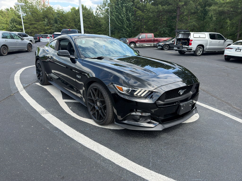 2016 Ford Mustang GT Petty's Garage Edition
