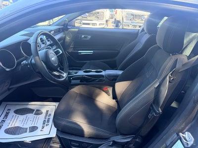 2022 Ford Mustang EcoBoost