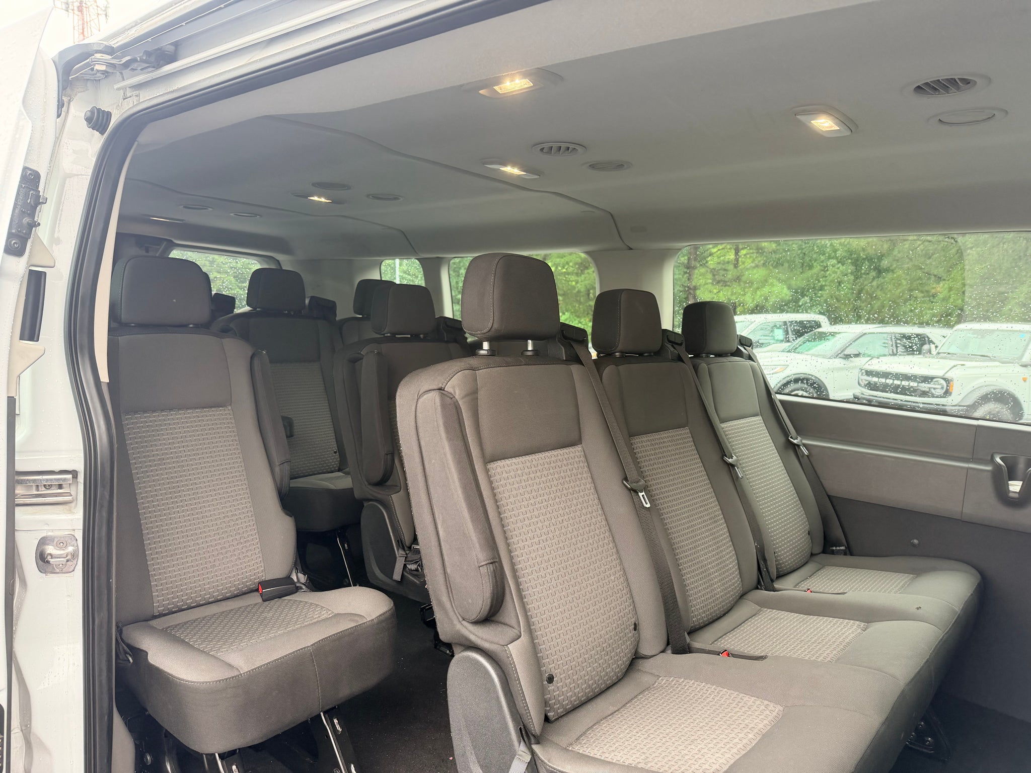 2025 Ford Transit Wagon XLT