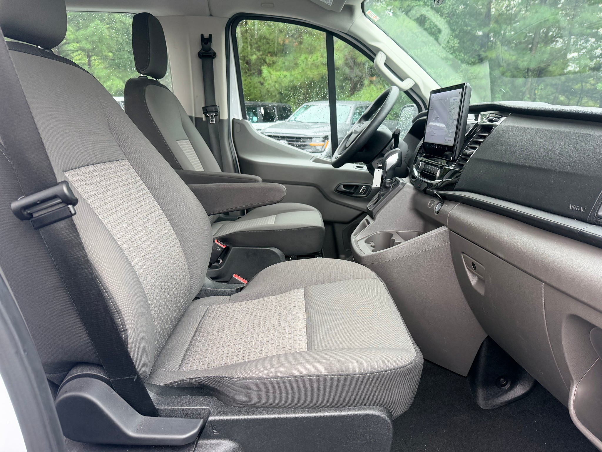 2025 Ford Transit Wagon XLT