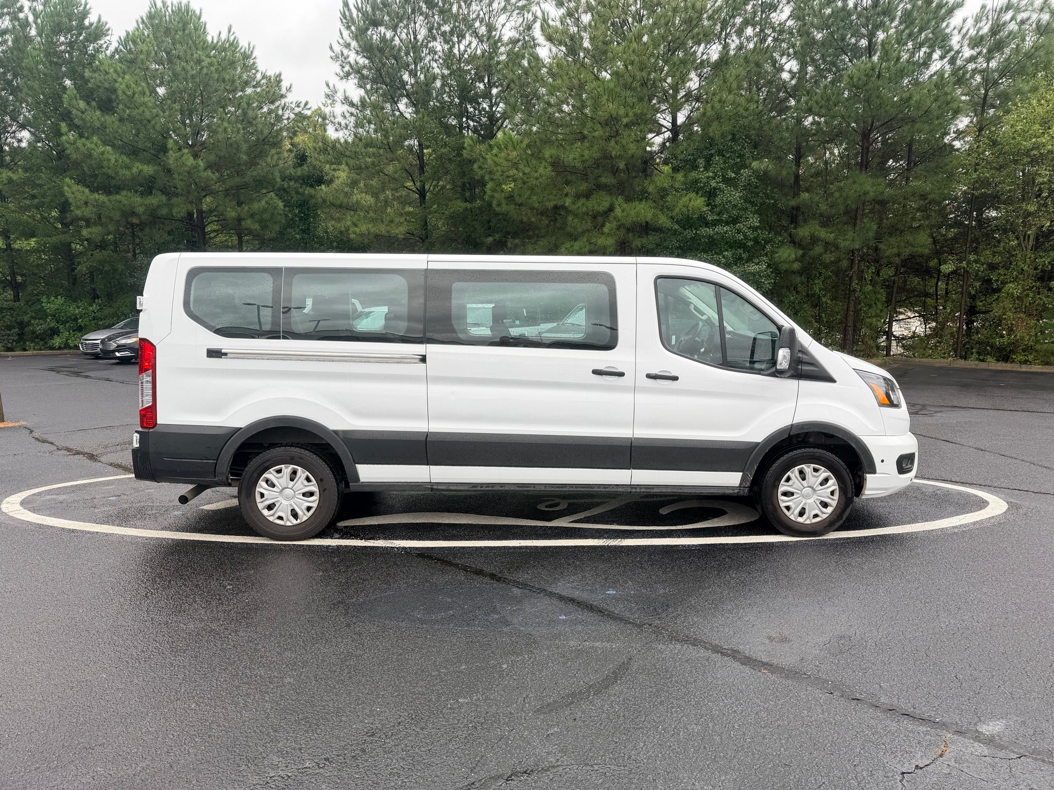2025 Ford Transit Wagon XLT