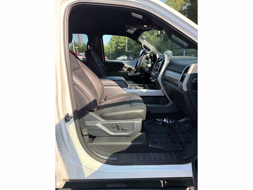2022 Ford F-550 LARIAT