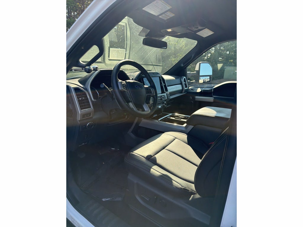 2022 Ford F-550 LARIAT