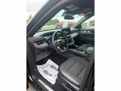 2025 Ford Explorer ST-Line