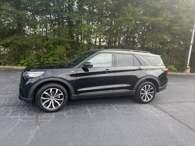 2025 Ford Explorer ST-Line