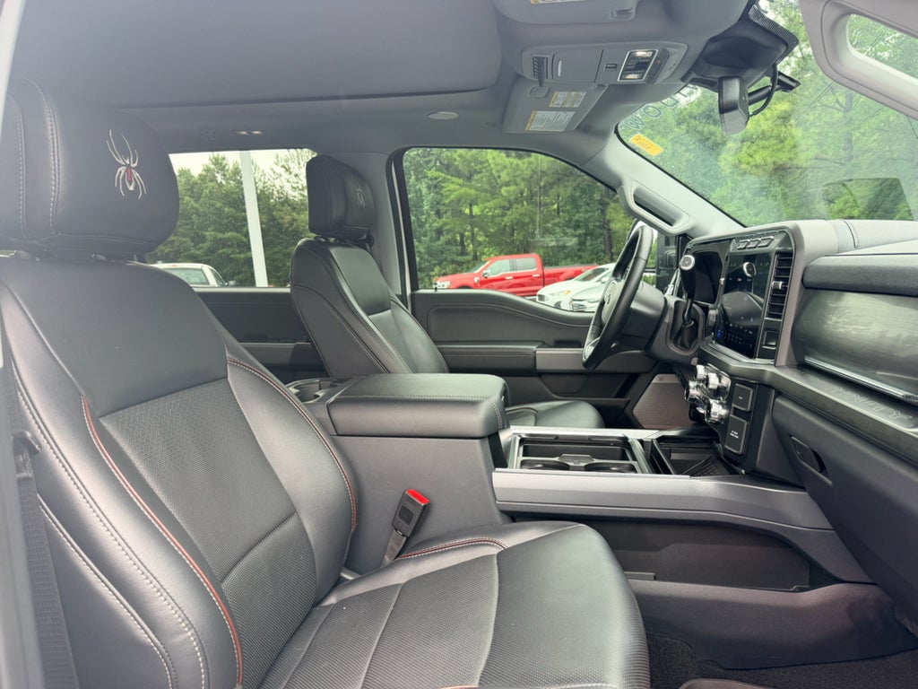 2024 Ford F-250 Black Widow