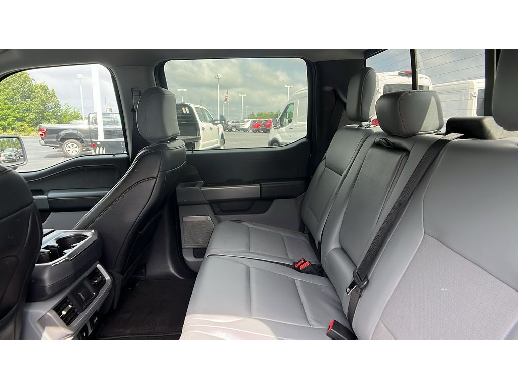 2024 Ford F-150 LARIAT V8