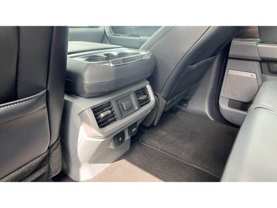 2024 Ford F-150 LARIAT V8