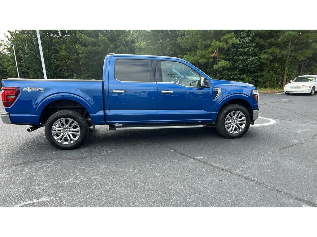 2024 Ford F-150 LARIAT V8