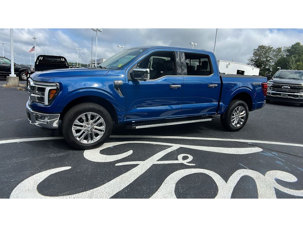 2024 Ford F-150 LARIAT V8