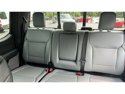 2024 Ford F-150 LARIAT V8