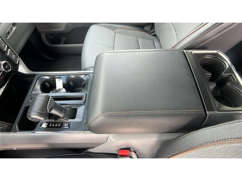 2024 Ford F-150 LARIAT V8