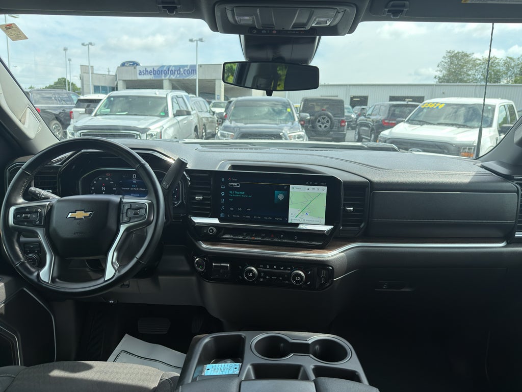 2025 Chevrolet Silverado LT