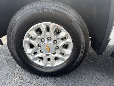2025 Chevrolet Silverado LT