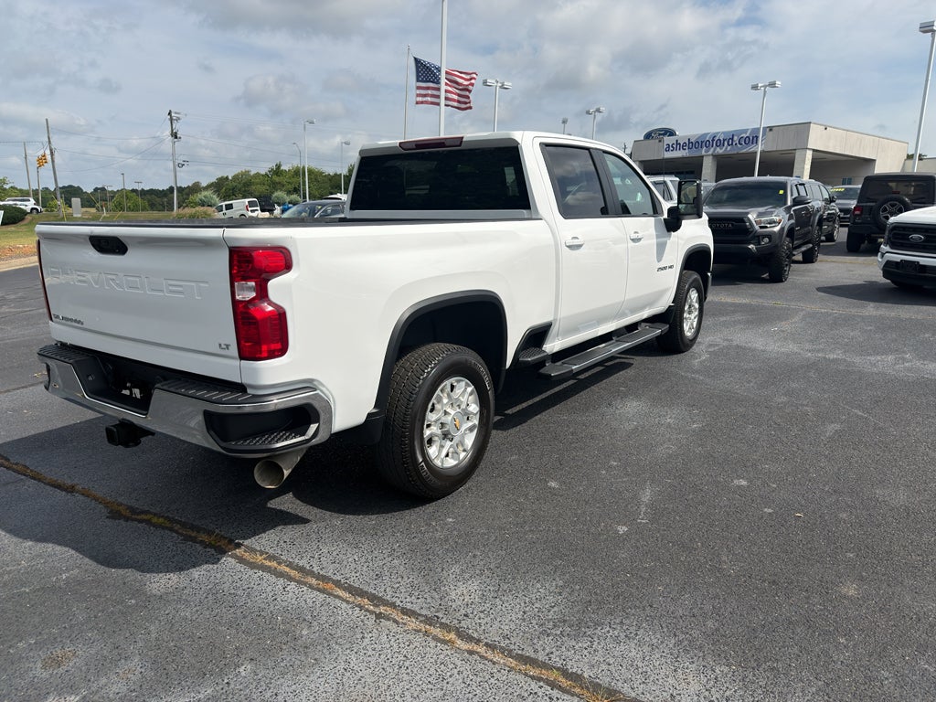 2025 Chevrolet Silverado LT