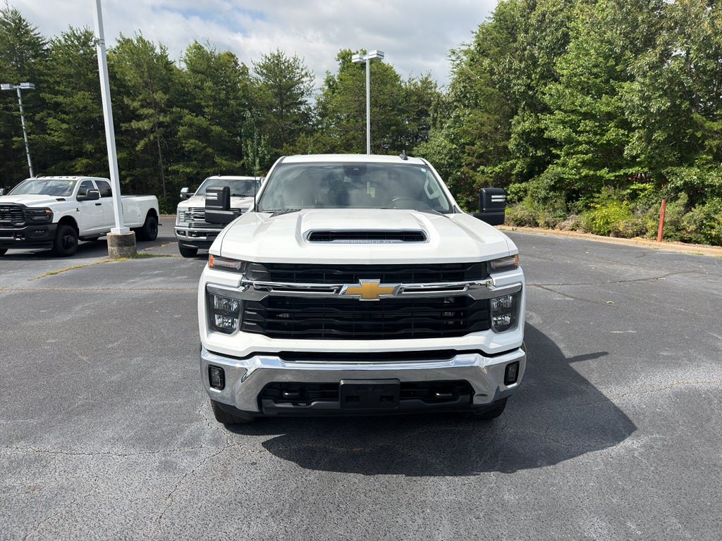 2025 Chevrolet Silverado LT