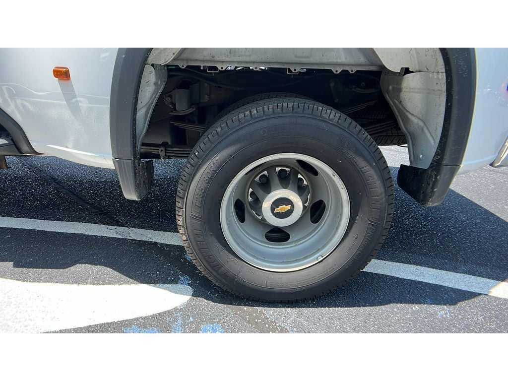 2023 Chevrolet Silverado LT