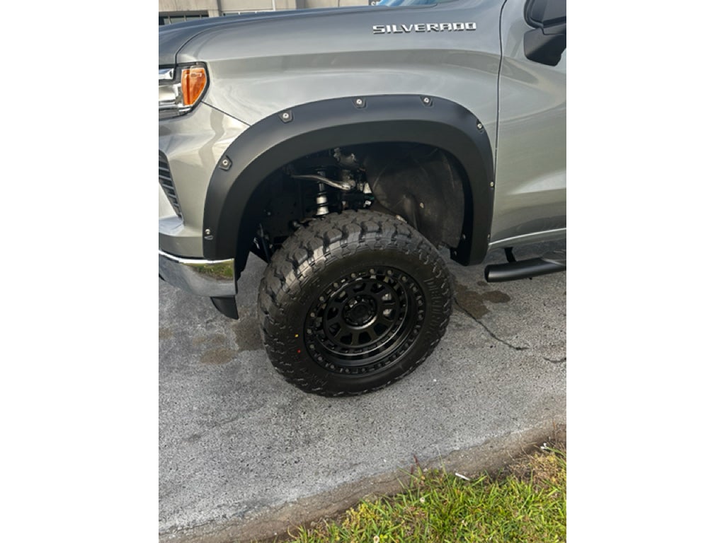 2026 Chevrolet Silverado LT