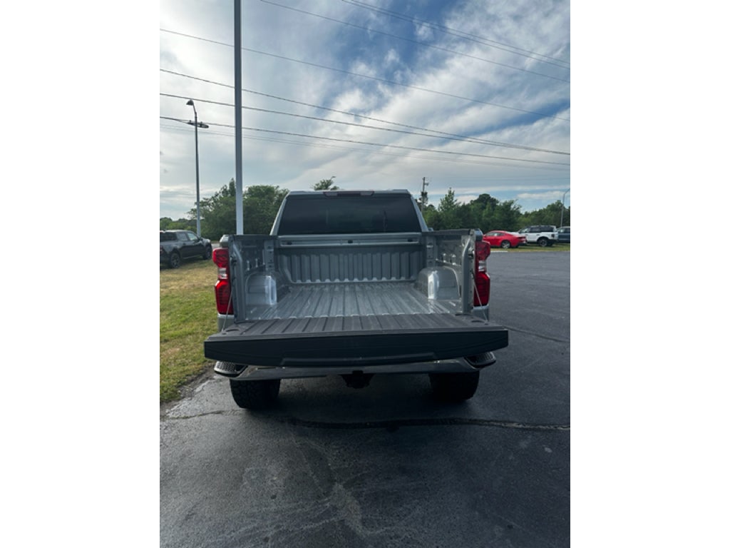 2026 Chevrolet Silverado LT