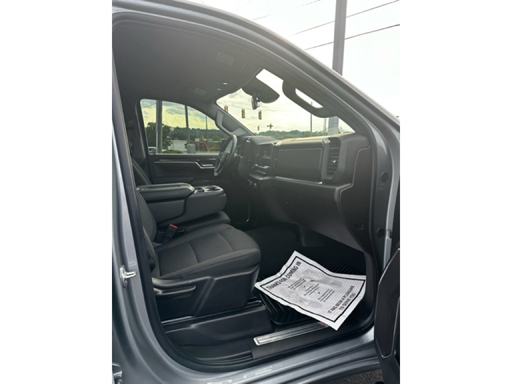 2026 Chevrolet Silverado LT