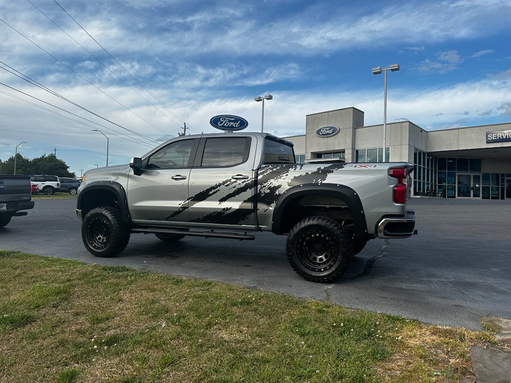 2026 Chevrolet Silverado LT