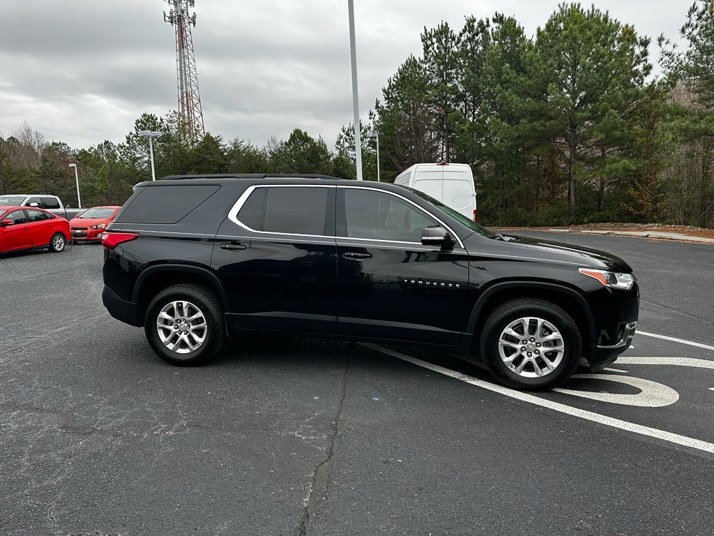 2020 Chevrolet Traverse LT Cloth