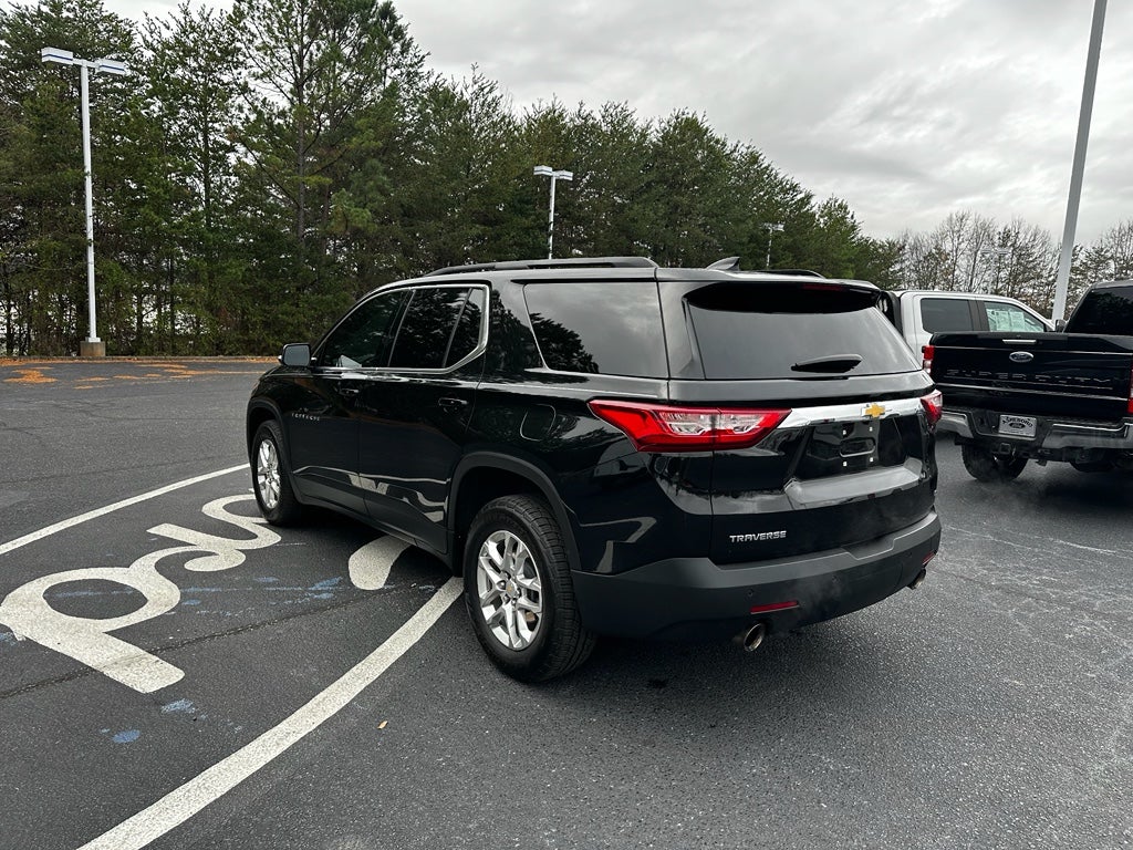 2020 Chevrolet Traverse LT Cloth