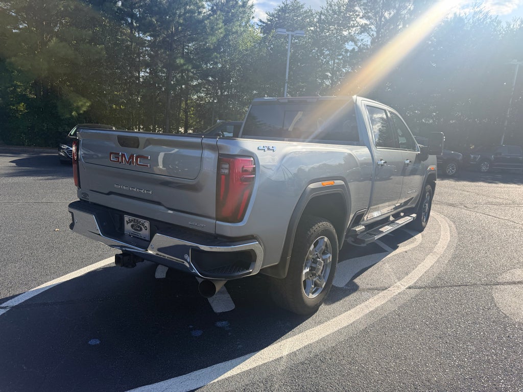 2025 GMC Sierra SLT