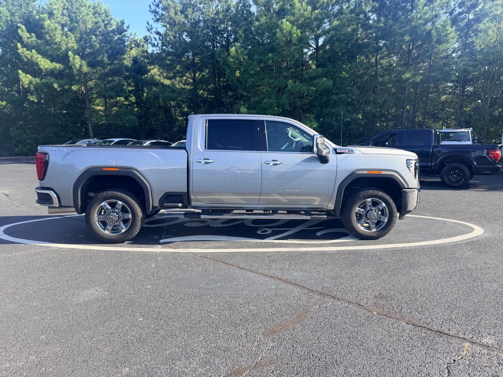2025 GMC Sierra SLT