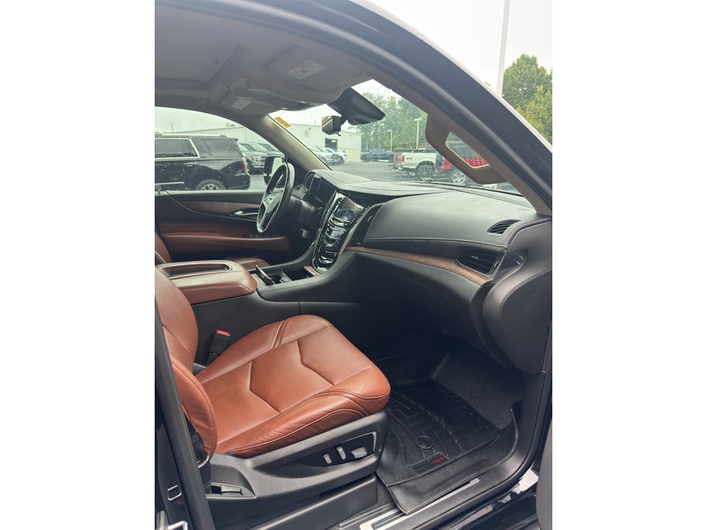 2020 Cadillac Escalade ESV Premium Luxury