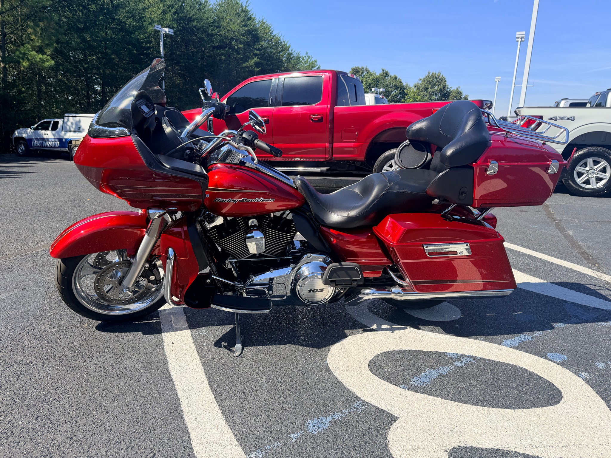 2013 Harley-Davidson FLTRU Base