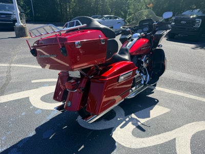 2013 Harley-Davidson FLTRU Base