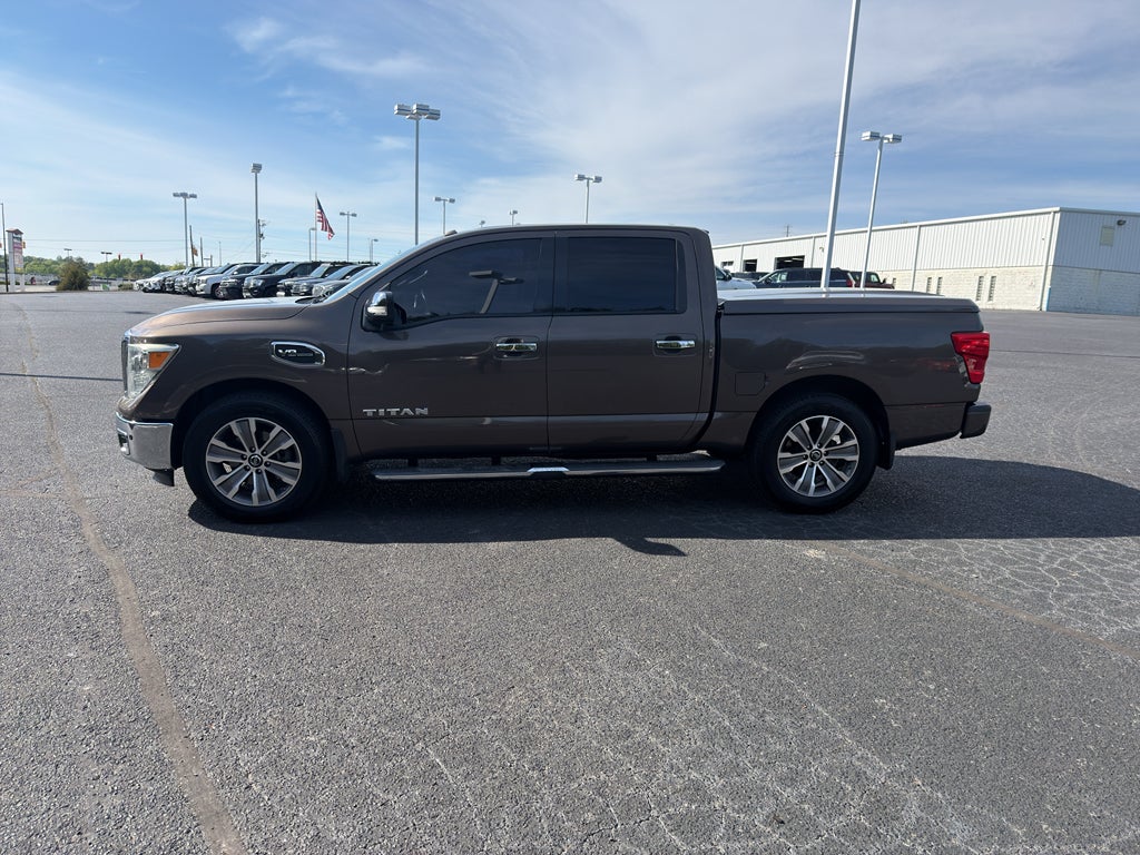 2017 Nissan Titan SL