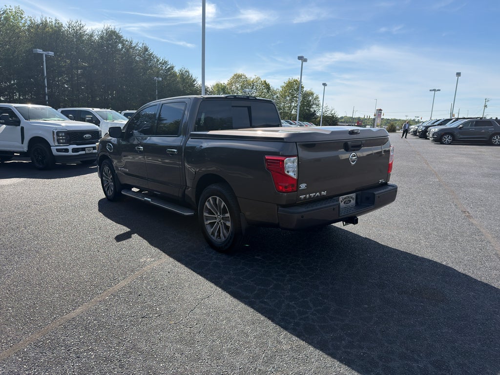2017 Nissan Titan SL
