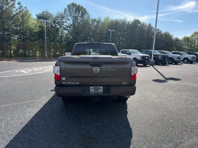 2017 Nissan Titan SL