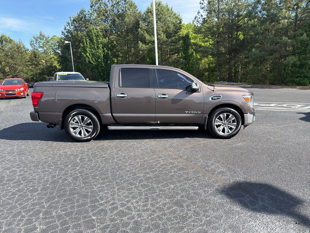 2017 Nissan Titan SL