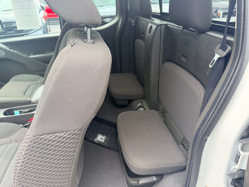 2021 Nissan Frontier SV