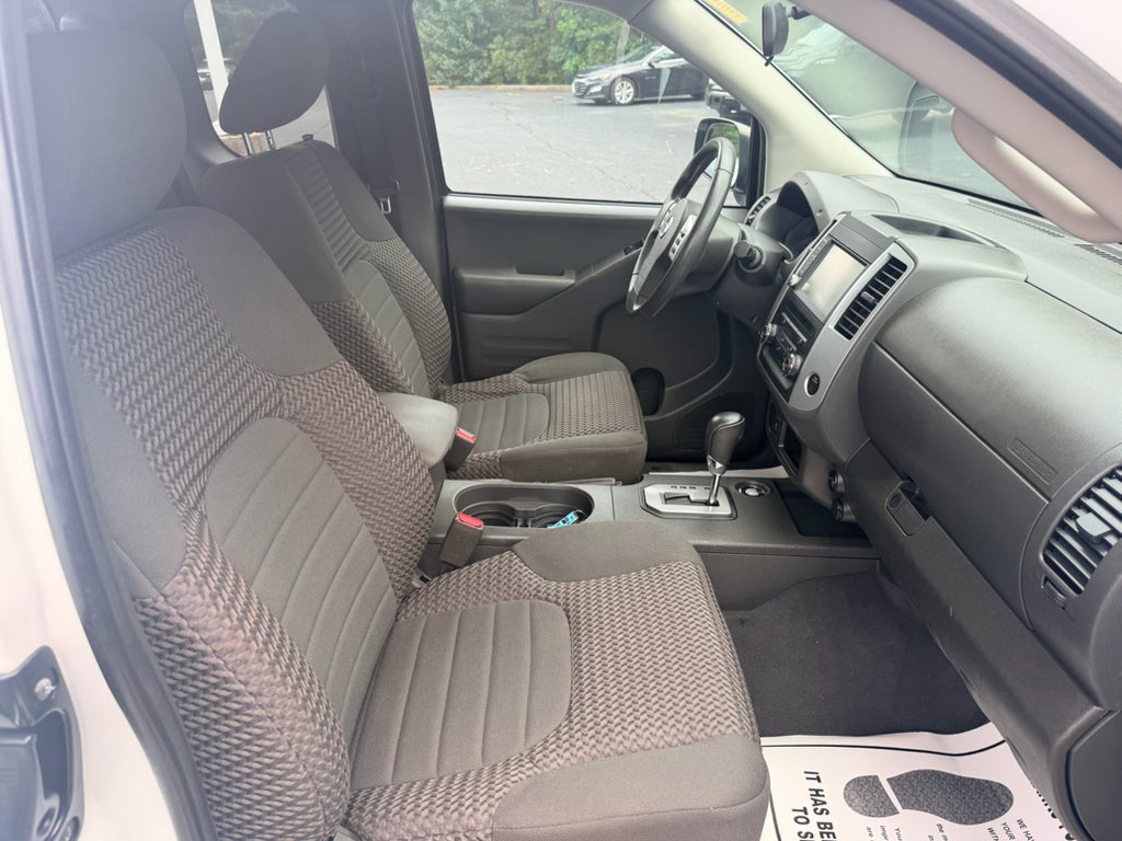 2021 Nissan Frontier SV