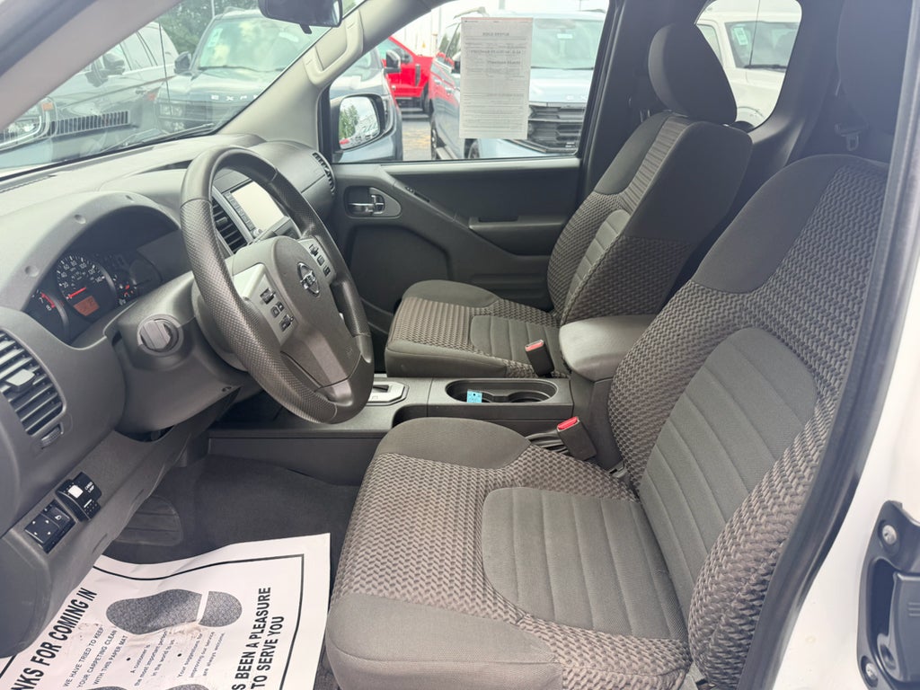 2021 Nissan Frontier SV