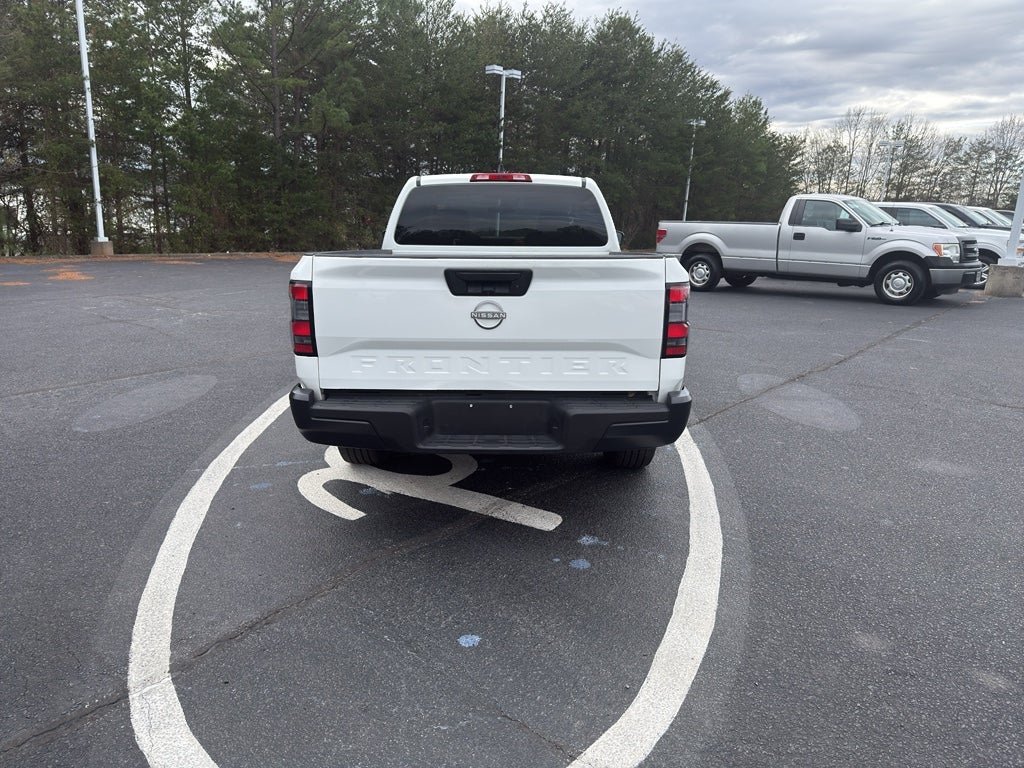 2024 Nissan Frontier S