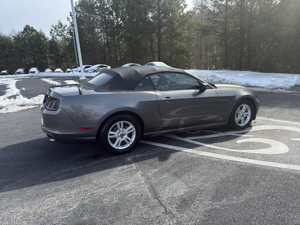 2014 Ford Mustang V6