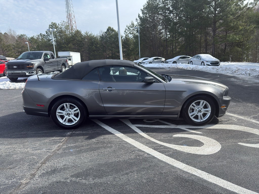 2014 Ford Mustang V6