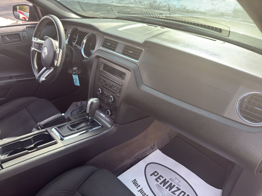 2014 Ford Mustang V6