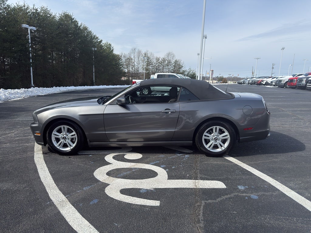 2014 Ford Mustang V6