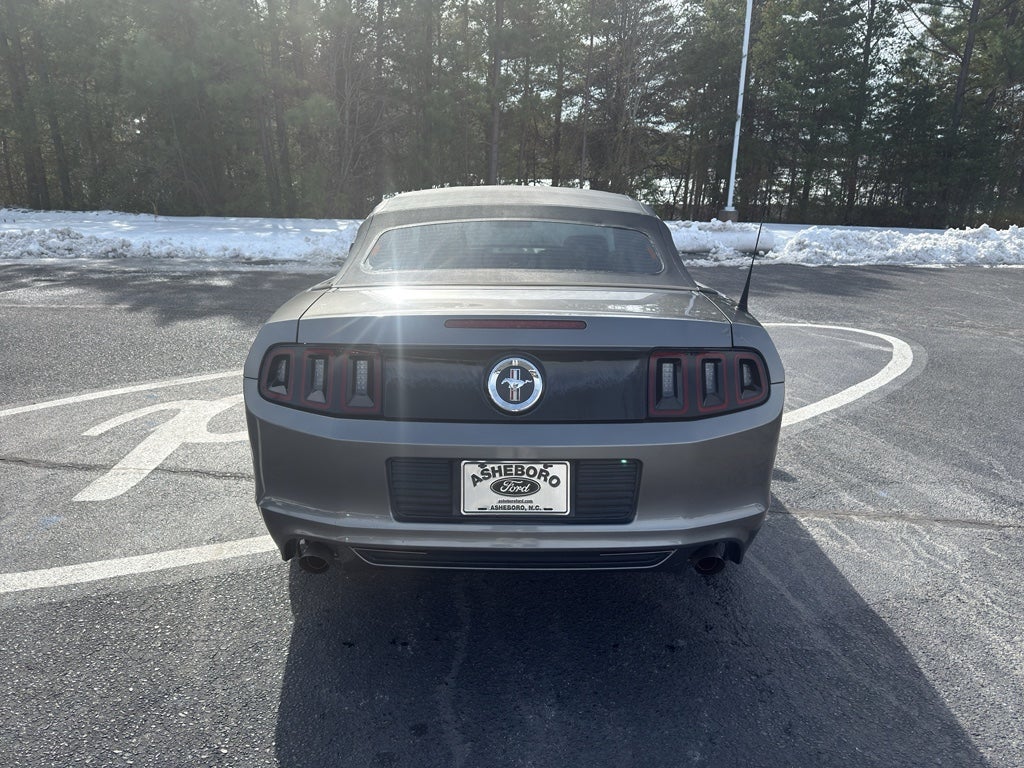 2014 Ford Mustang V6